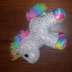 Last chance;) 4 for$8 Plush Unicorn